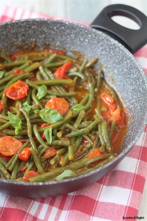 Fagiolini ripassati in padella con pomodoro