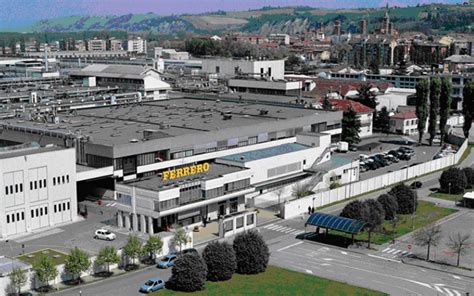 Vista aerea dello stabilimento Ferrero di Alba