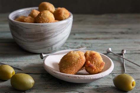 Olive ascolane pronte per essere cotte