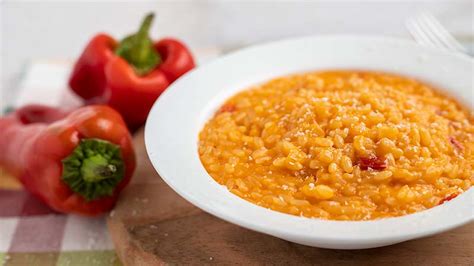 Risotto colorato ai peperoni