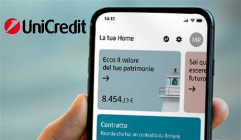 Screenshot dell'app mobile di UniCredit che mostra funzionalità di gestione investimenti