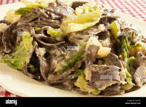Immagine di pizzoccheri fumanti