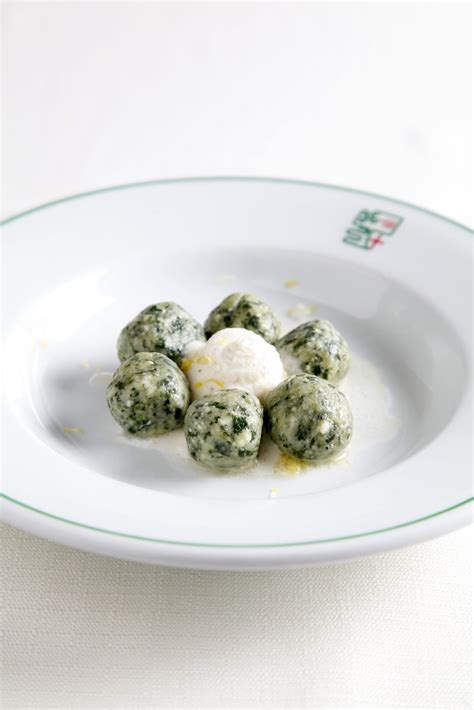 gnudi con spinaci e pecorino