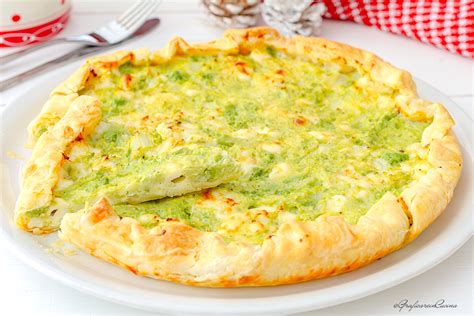 Torta salata con broccoli e formaggio