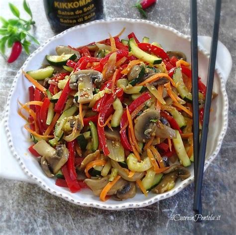 Verdure miste saltate in padella con salsa di soia