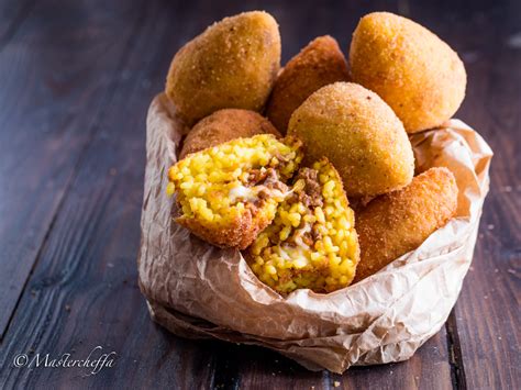 Arancine siciliane al ragù