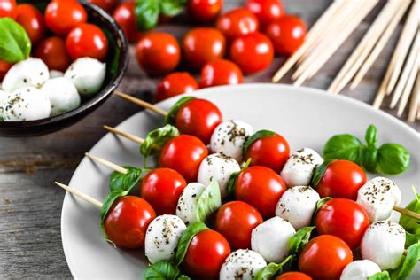 spiedini di caprese