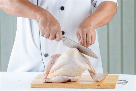 Disossare un pollo