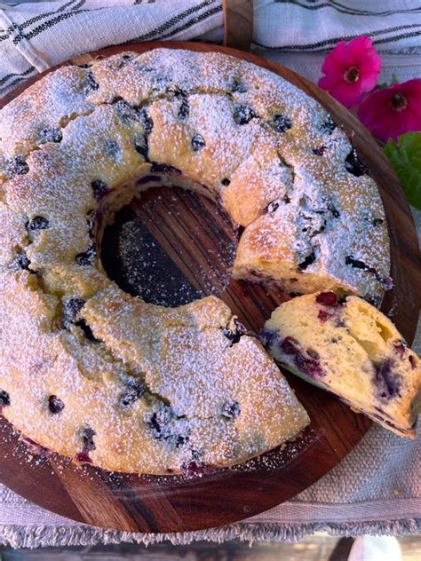 Ingredienti per la ciambella ai mirtilli