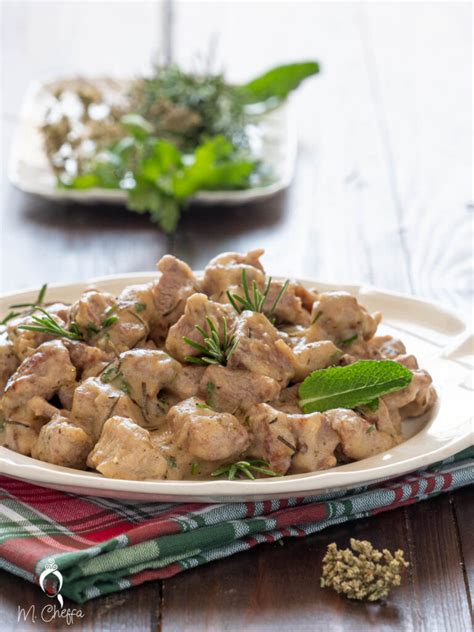 Bocconcini di tacchino dorati in padella