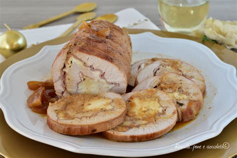 Fette di prosciutto cotto arrotolate con un ripieno cremoso