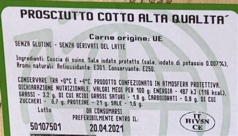 Etichetta di un prosciutto cotto con indicazione 