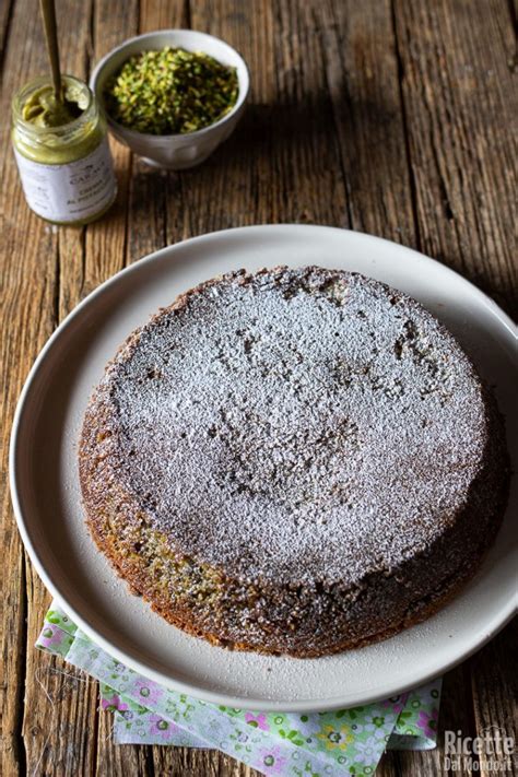 fette di torta caprese al pistacchio