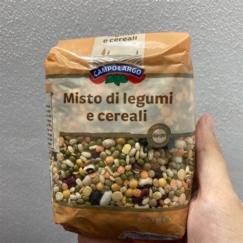 Composizione di vari legumi e cereali