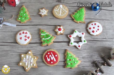 Biscotti di Natale con glassa colorata
