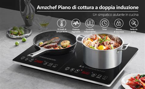 Bambino che gioca in una cucina moderna con piano a induzione