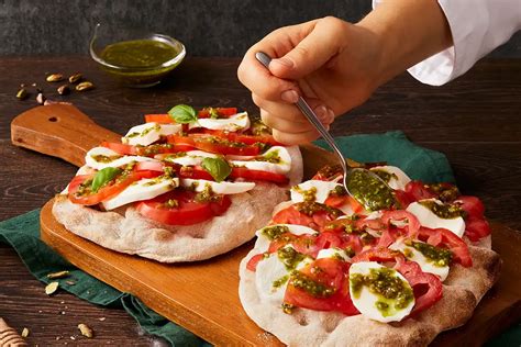 composizione di diverse tipologie di focaccia