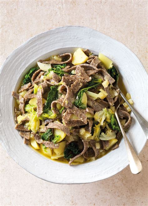 Piatto di pizzoccheri valtellinesi
