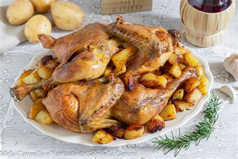 Pollo arrosto con erbe aromatiche e patate