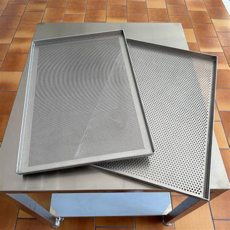 Diverse tipologie di teglie da forno professionali