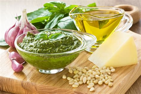Ingredienti per il pesto genovese
