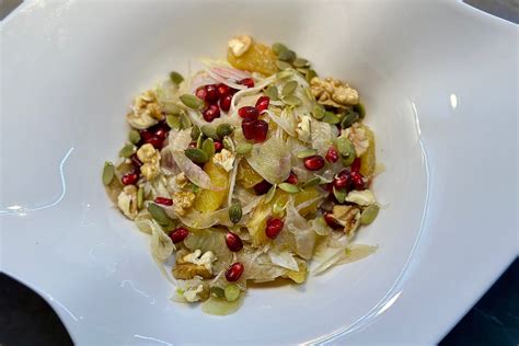 Insalata di cardo mariano con finocchio e melograno