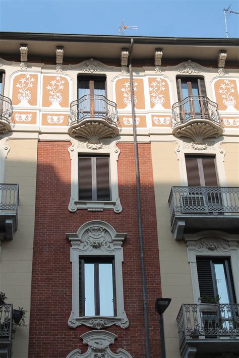 facciata storica della caffetteria Castoldi