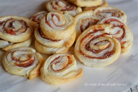 Varietà di rustici salati con pasta sfoglia