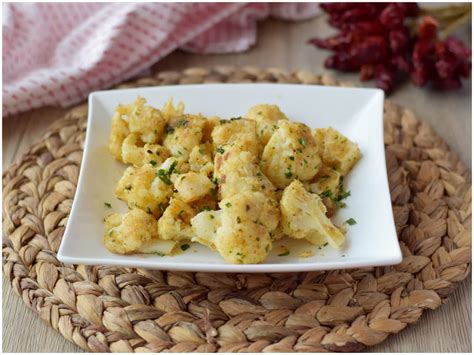 Cimette di cavolfiore in padella con aglio e prezzemolo