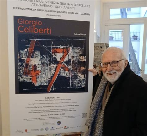 Statua di Giorgio Celiberti in un giardino storico