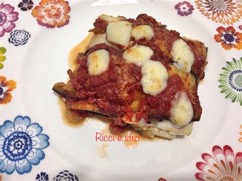 Piatto finito di parmigiana di pesce spatola