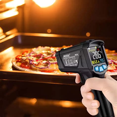 Termometro per controllare la temperatura dell'olio