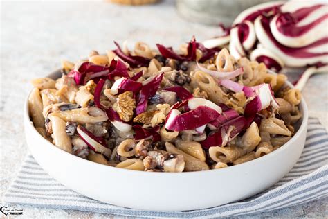 ingredienti per pasta radicchio e gorgonzola