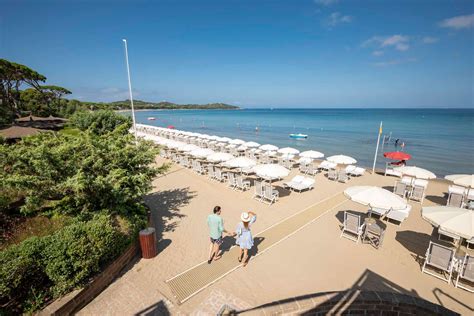 Stabilimento balneare Ficodindia tra dune e pineta