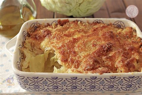 Pirofila con verza gratinata al forno con formaggio