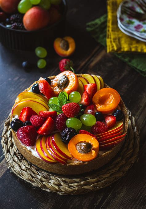 Cheesecake proteica con frutta fresca