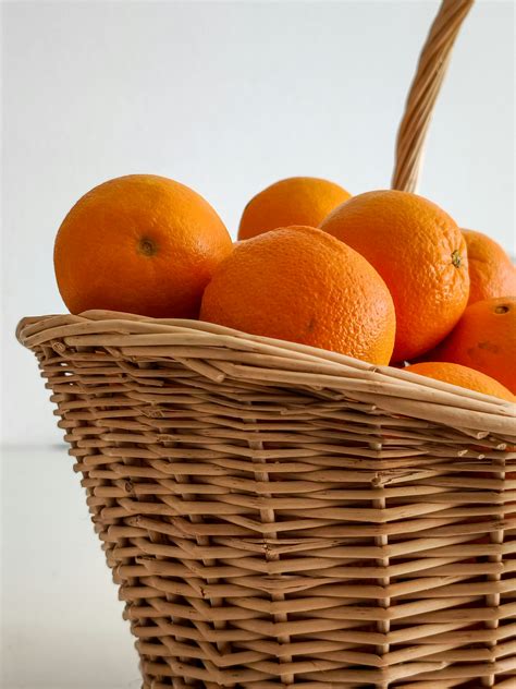 Cozi fresche in un cesto