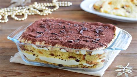 Immagine di un tiramisù preparato con fette di panettone