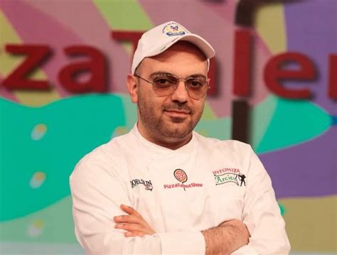 Antonio Pio Campanella con la sua pizza campione