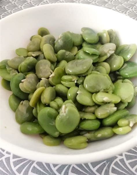Fave fresche appena sgusciate