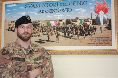 Militari del Genio Guastatori in azione