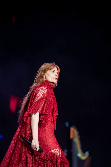 Florence Welch durante un concerto al NOS Festival di Lisbona nel luglio 2022