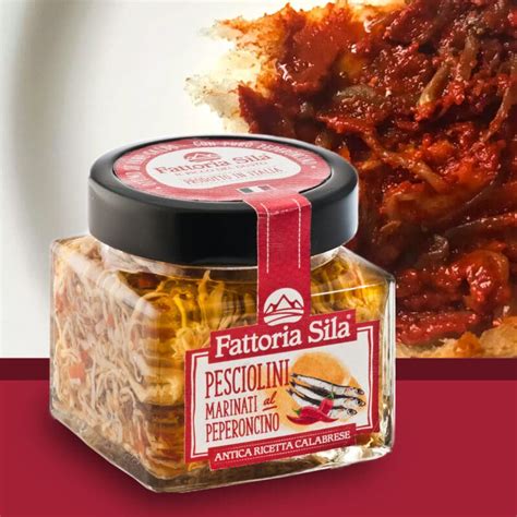 Pesciolini marinati in un vasetto