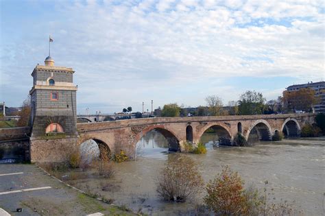 Ponte Milvio, Roma