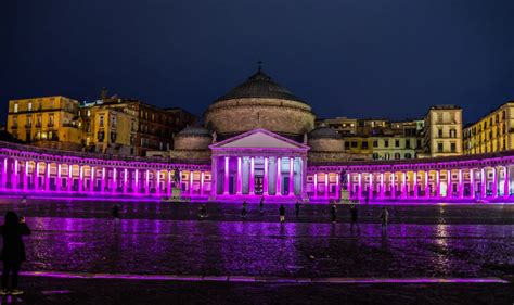 Piazza del Plebiscito a Napoli