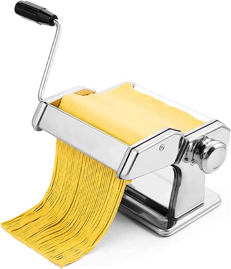 Immagine di un tirapasta per la lavorazione della pasta