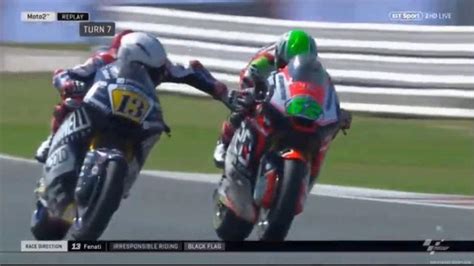 Romano Fenati e Stefano Manzi in gara Moto2