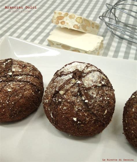 Arancini dolci cosparsi di zucchero