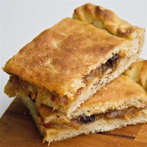 Focaccia Leccese con cipollata