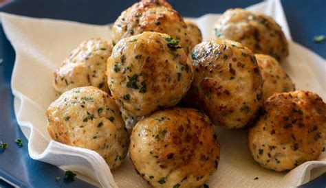 Polpette di pizza dorate e croccanti